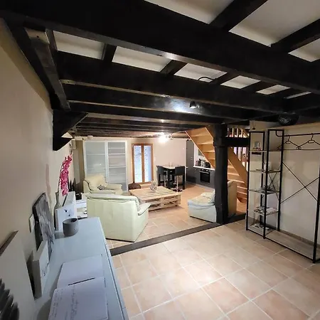 Apartment Dependance Entiere Agreable 60m2 Gaubertin