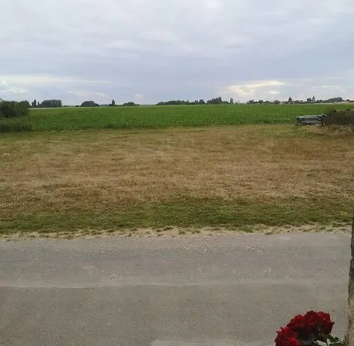 Dependance Entiere Agreable 60m2 Daire Aubertin